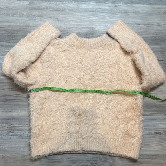 EUC Future Collective Bodycon Cream Fuzzy Sweater, XL - Picture 6 of 9
